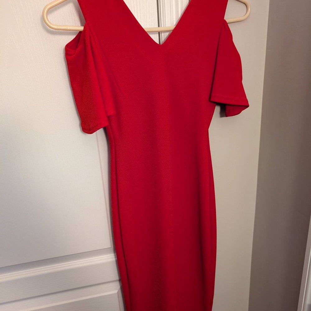 Red Dress - Picture 2 of 2